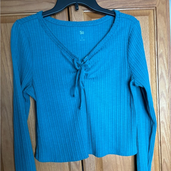 Girls Top Preowned - Picture 1 of 5